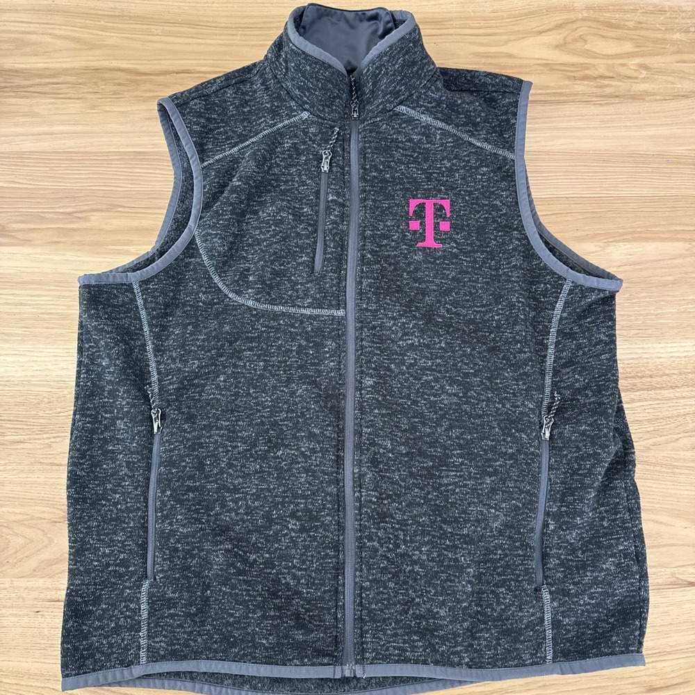 T Mobile Fleece Vest Uniform Workwear Mens XL. Elevated Brand